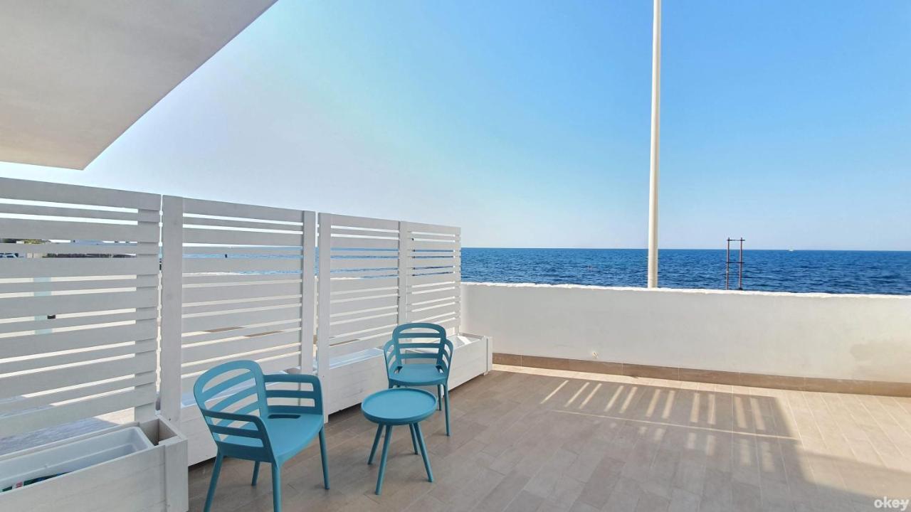 Villa Mediterranea Apartments - Seaview, Pool & Garden Бари Экстерьер фото