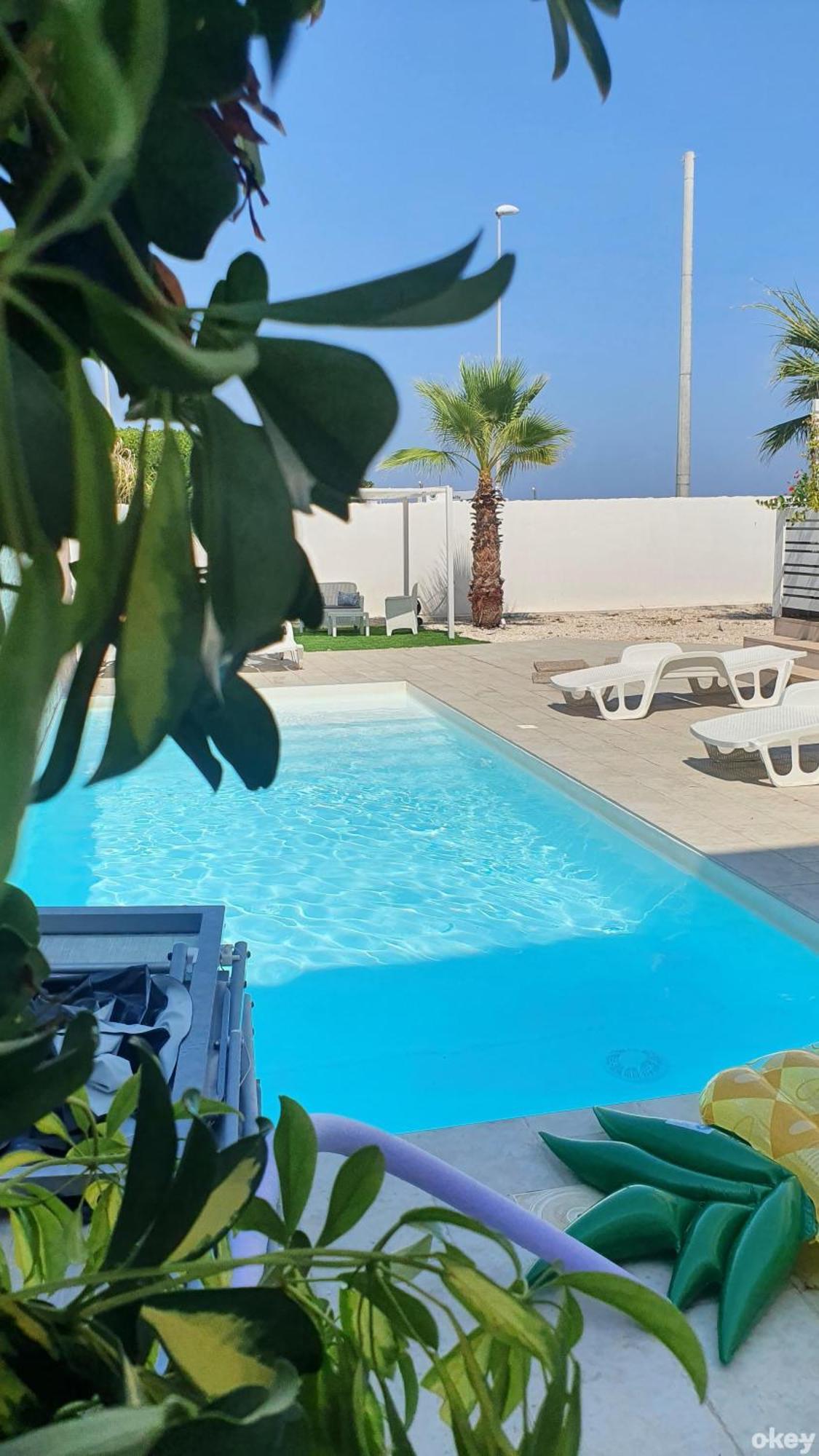 Villa Mediterranea Apartments - Seaview, Pool & Garden Бари Экстерьер фото